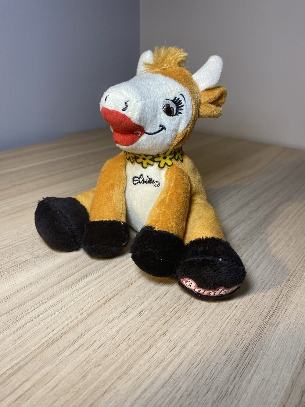 2011 Seated Elsie Plush Cow from Bordens - 6" Tall - Beanie - Flowered Necklace